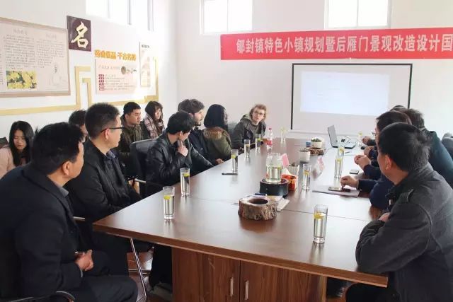 一批批參觀團(tuán)為何頻頻到云臺(tái)冰菊基地參觀？